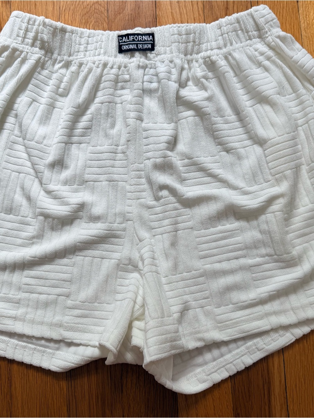 CUPSHE White Textured Women’s Shorts